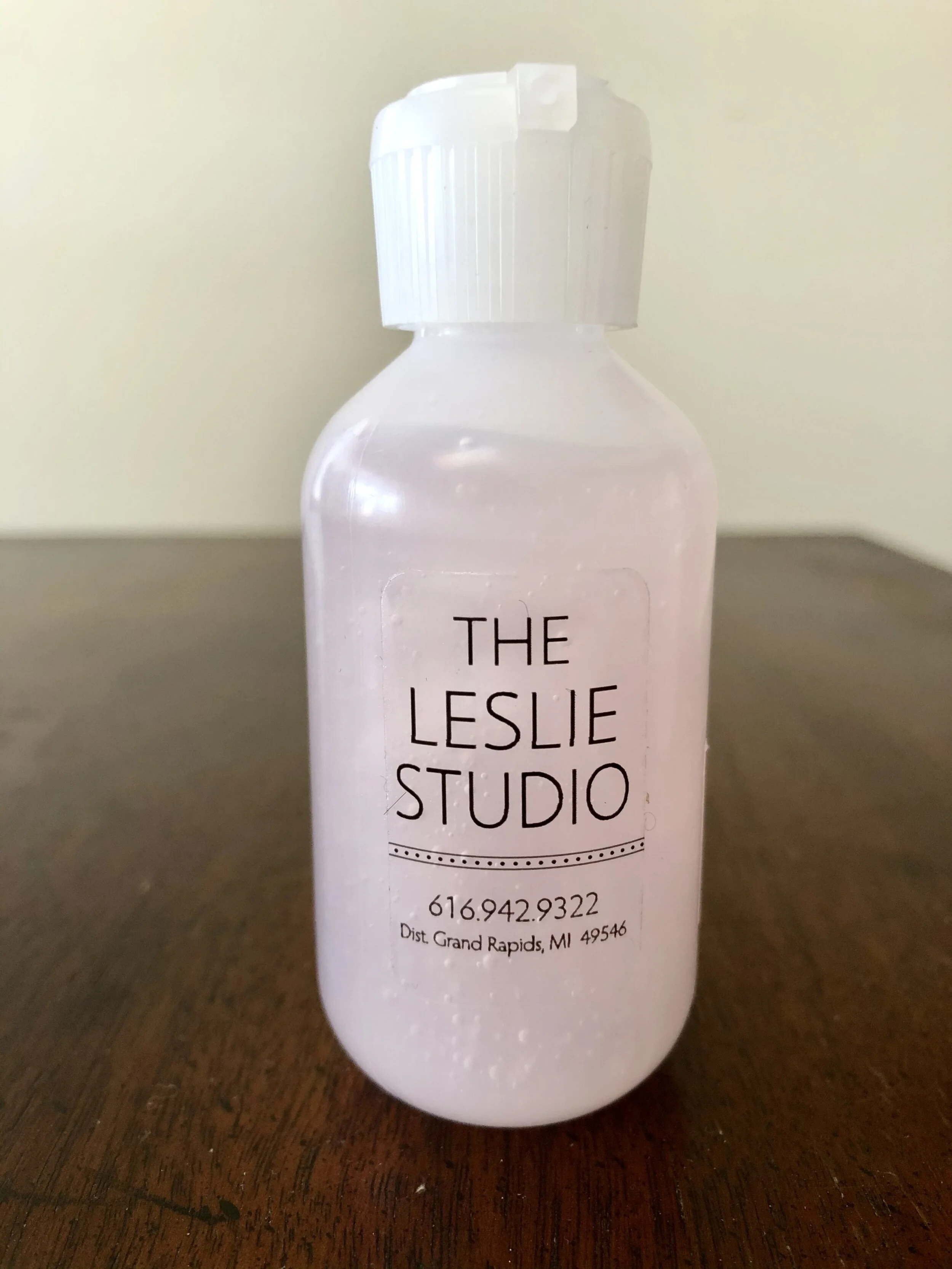 Oxygen Revitalizing Cleanser — The Leslie Studio Oxygen Revitalizing Cleanser — The Leslie Studio
